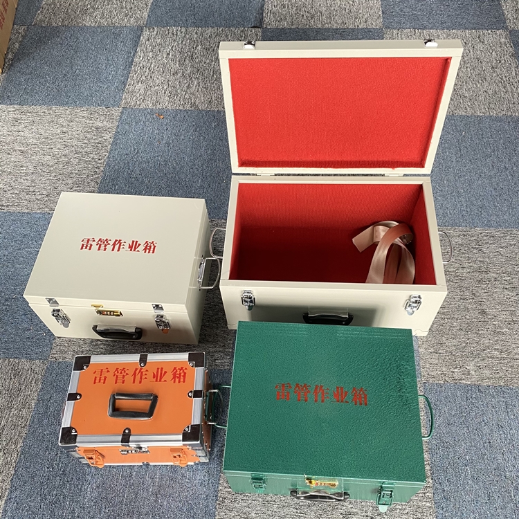 思茅爆破工程作业箱如何选择？玻璃钢与传统材质的全面对比